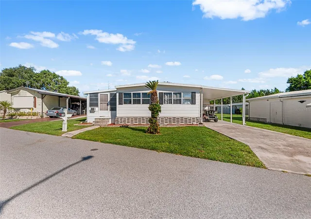Photo 2 of Manufactured home for sale at 115 Cherrywood Dr, Lake Wales, FL 33898 | MLS# L4965314 | Listing updated on 2026-09-25