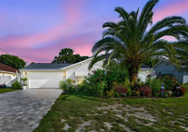 Photo 2 of Single family home for sale at 11003 Marysville St, Spring Hill, FL 34608 | MLS# TB8551826 | Listing updated on 2026-10-02
