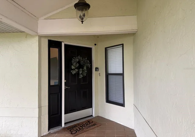 Photo 3 of Single family home for sale at 3916 Crews Lake Dr, Lakeland, FL 33813 | MLS# L4965315 | Listing updated on 2026-09-26