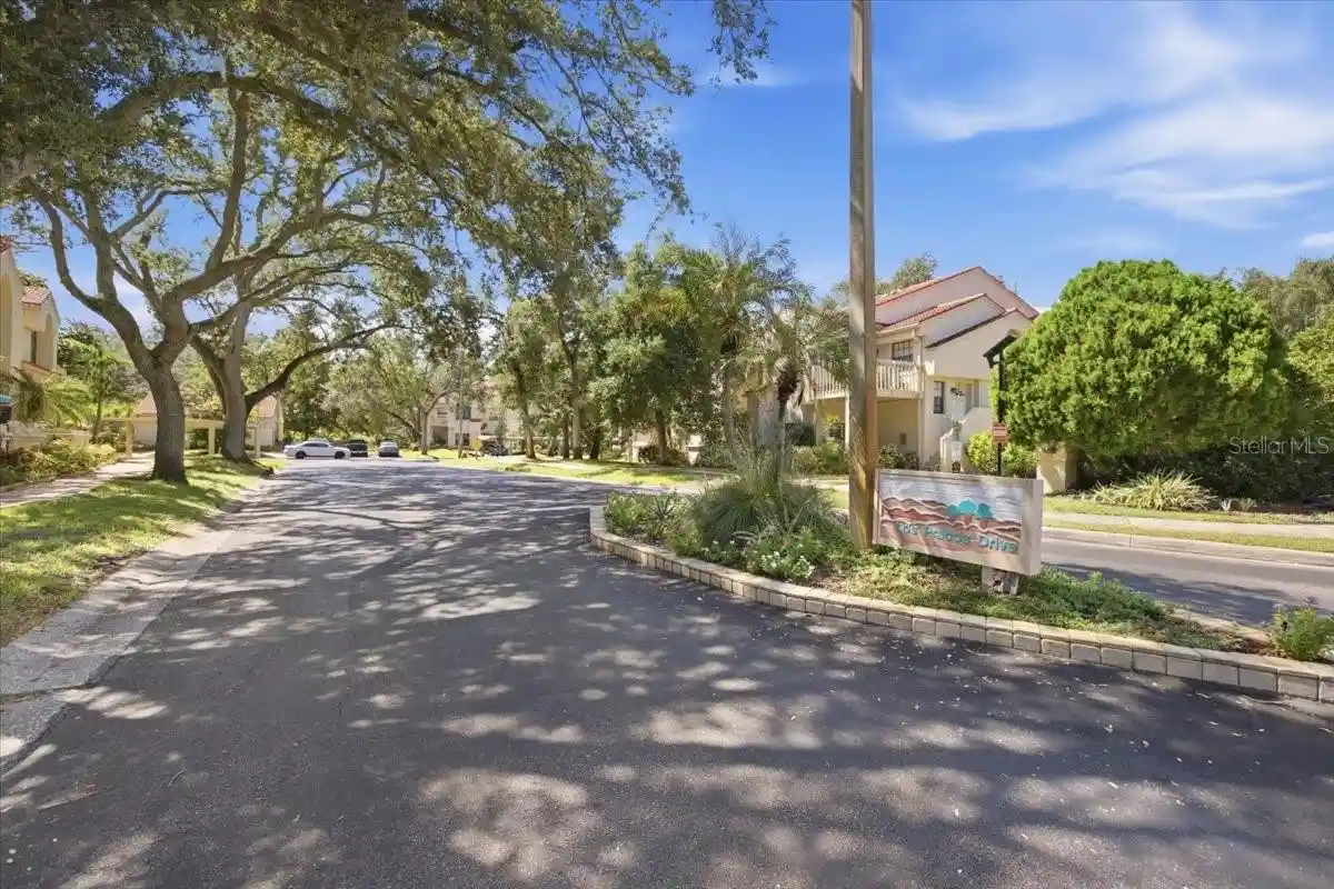 Listing Photo 37 - Condo for sale in 255 Los Prados Dr located at 255 Los Prados Dr, SAFETY HARBOR, FL 34695 - Unit #255