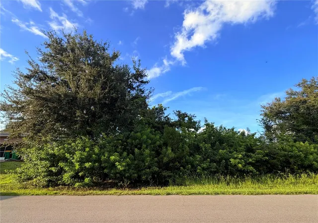Photo 2 of Land for sale at 10446 Huntington Ave, Englewood, FL 34224 | MLS# D6148922 | Listing updated on 2026-09-28
