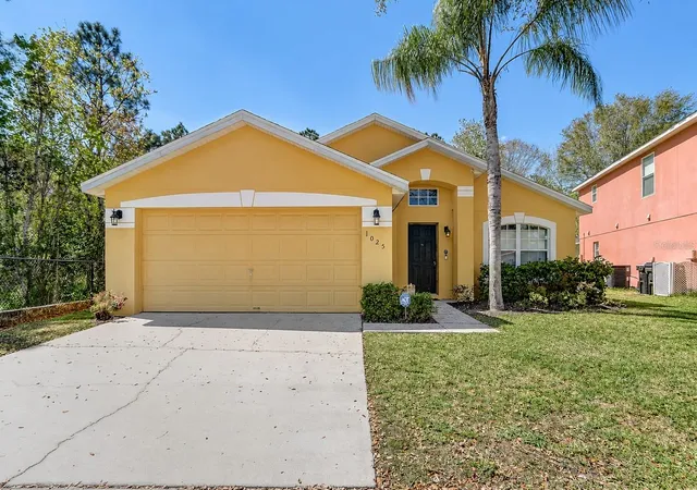 Single family home for sale at 1025 Sandy Ridge Dr, DAVENPORT, FL 33896 | MLS# L4965316