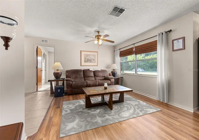 Photo 3 of Single family home for sale at 3011 Waterway Dr, Lake Placid, FL 33852 | MLS# S5158238 | Listing updated on 2026-09-25