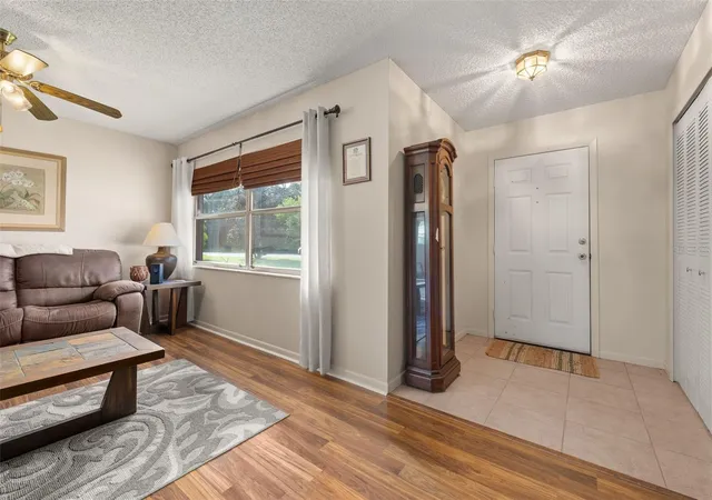 Photo 3 of Single family home for sale at 3011 Waterway Dr, Lake Placid, FL 33852 | MLS# S5158238 | Listing updated on 2026-09-25