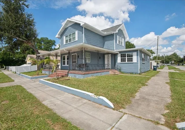 Photo 1 of Single family home for sale at 3001 W Chestnut St, Tampa, FL 33607 | MLS# TB8551830 | Listing updated on 2026-10-04