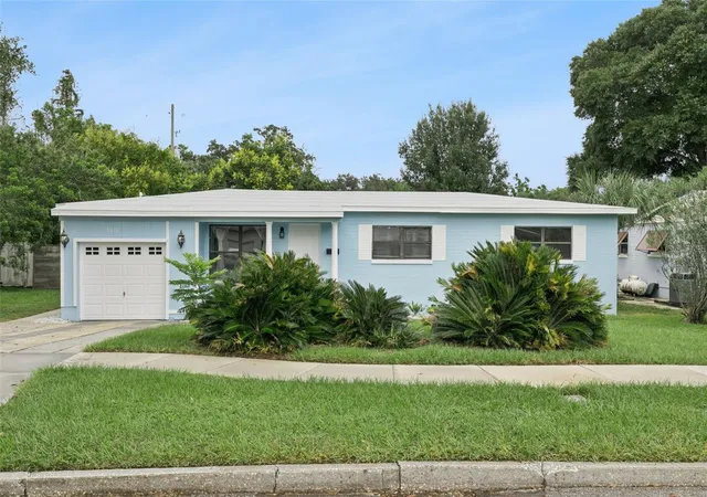 Photo 1 of Single family home for sale at 2919 Huntington St, Orlando, FL 32803 | MLS# O6444503 | Listing updated on 2026-10-08