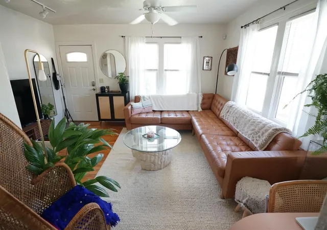 Photo 4 of Single family home for sale at 145 NE Lincoln Cir N, Saint Petersburg, FL 33702 | MLS# TB8551833 | Listing updated on 2026-10-24