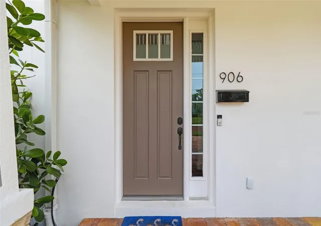 Photo 3 of Single family home for sale at 906 W Peninsular St, Tampa, FL 33603 | MLS# TB8551836 | Listing updated on 2026-10-08