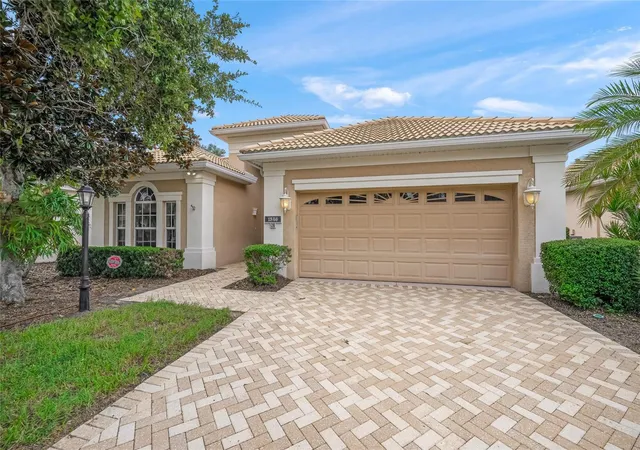 Single family home for sale at 1346 Thornapple Dr, OSPREY, FL 34229 | MLS# A4707282