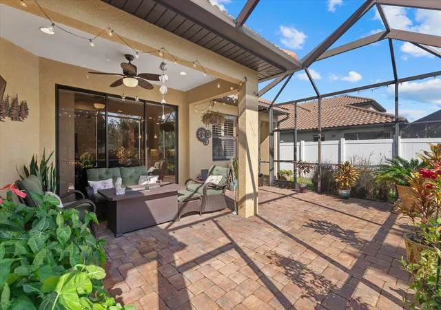 Photo 4 of Single family home for sale at 2422 63rd Terrace E, Ellenton, FL 34222 | MLS# A4707283 | Listing updated on 2026-10-03
