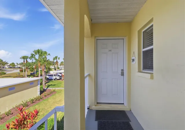 Photo 2 of Condo for sale at 414 Cerromar Cir S #249, Venice, FL 34293 | MLS# N6145905 | Listing updated on 2026-09-28