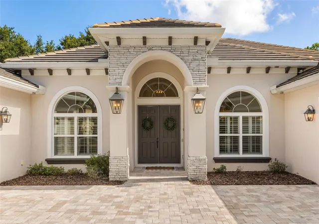 Photo 2 of Single family home for sale at 9609 San Fernando Ct, Howey In The Hills, FL 34737 | MLS# O6444518 | Listing updated on 2026-10-20