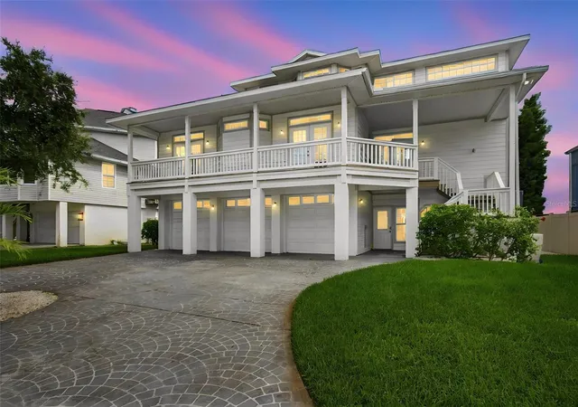 Photo 3 of Single family home for sale at 930 59th Avenue, St Pete Beach, FL 33706 | MLS# TB8551849 | Listing updated on 2026-10-03