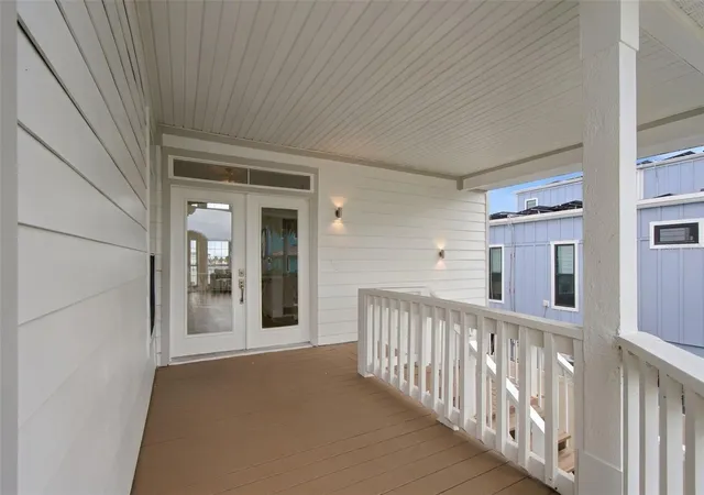 Photo 4 of Single family home for sale at 930 59th Avenue, St Pete Beach, FL 33706 | MLS# TB8551849 | Listing updated on 2026-10-03