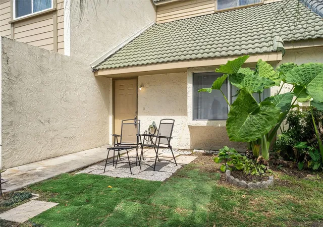 Photo 2 of Townhouse for sale at 441 Sand Lime Rd, Winter Garden, FL 34787 | MLS# O6444524 | Listing updated on 2026-09-28