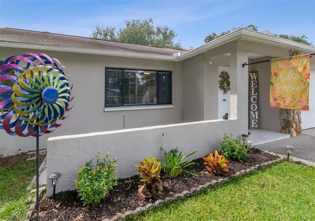 Photo 1 of Single family home for sale at 2158 Beverly Ln, Clearwater, FL 33763 | MLS# TB8551859 | Listing updated on 2026-10-05