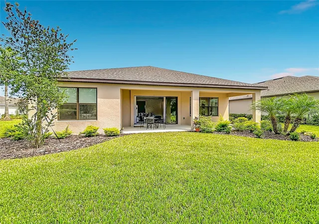 Photo 2 of Single family home for sale at 195 Casavista Dr, Kissimmee, FL 34759 | MLS# S5158246 | Listing updated on 2026-09-25