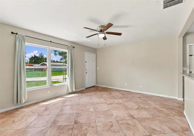 Photo 3 of Single family home for sale at 4927 Drift Tide Dr, New Port Richey, FL 34652 | MLS# TB8551865 | Listing updated on 2026-09-28