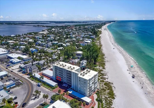 Photo 4 of Condo for sale at 5200 Gulf Dr #107, Holmes Beach, FL 34217 | MLS# A4707302 | Listing updated on 2026-10-03