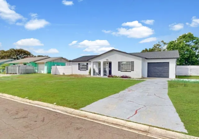 Photo 3 of Single family home for sale at 104 Tampico Ln, Kissimmee, FL 34743 | MLS# S5158251 | Listing updated on 2026-10-05