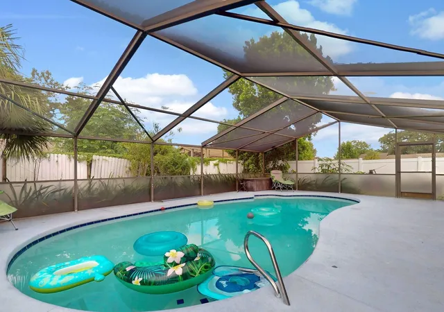 Photo 31 of Single family home for sale at 104 Tampico Ln, KISSIMMEE, FL 34743 | MLS# S5158251 | Listing updated on 2026-10-05