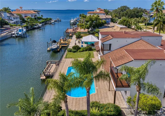 Photo 1 of Single family home for sale at 4922 W Bay Way Pl, Tampa, FL 33629 | MLS# TB8551871 | Listing updated on 2026-10-28