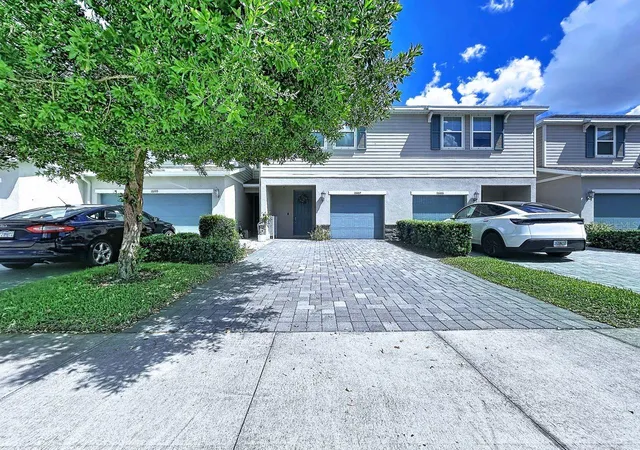 Photo 2 of Townhouse for sale at 15107 Abby Birch Pl, Tampa, FL 33613 | MLS# TB8551876 | Listing updated on 2026-10-03