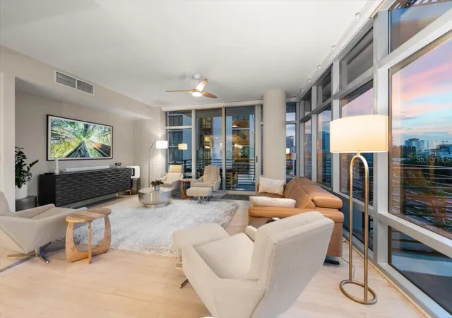 Photo 4 of Condo for sale at 1120 E Kennedy Blvd #319, Tampa, FL 33602 | MLS# A4707303 | Listing updated on 2026-09-26