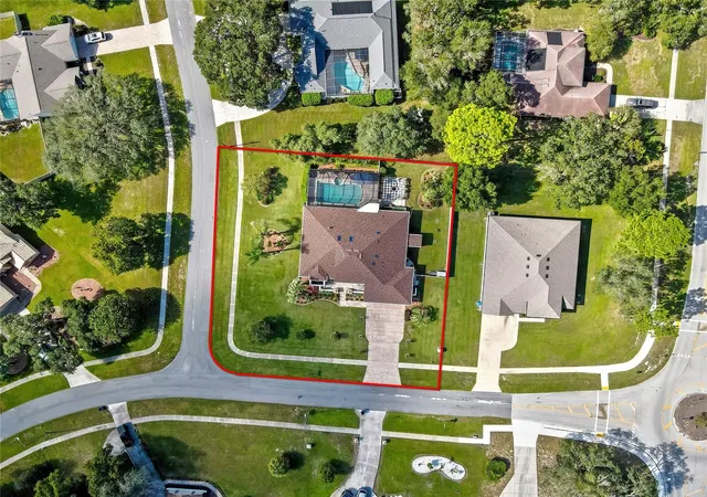 Photo 4 of Sale Pending at 13162 Roseanna Dr, Spring Hill, FL 34609 | MLS# W7889799 | Listing updated on 2026-09-30