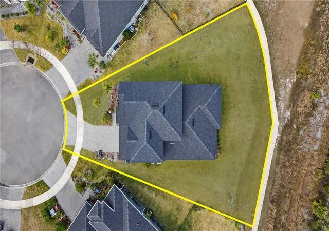 Photo 2 of Single family home for sale at 6203 W Fallsgrove Ln, Port Orange, FL 32128 | MLS# V4951480 | Listing updated on 2026-09-25