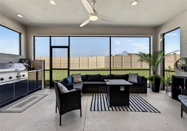 Photo 3 of Single family home for sale at 6203 W Fallsgrove Ln, Port Orange, FL 32128 | MLS# V4951480 | Listing updated on 2026-09-25