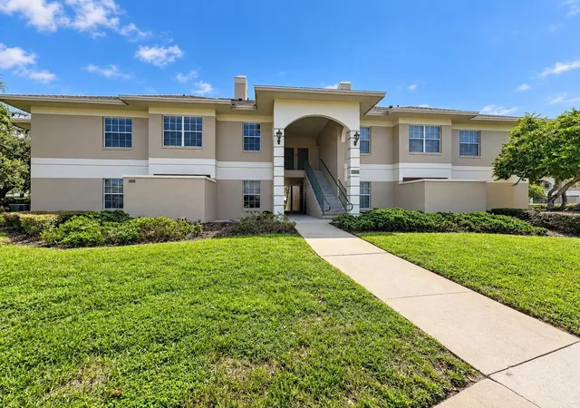 Condo for sale at 1205 Eagle Pond Dr #1205, WINTER HAVEN, FL 33884 | MLS# S5158253