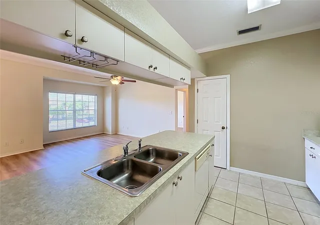 Photo 4 of Condo for sale at 1205 Eagle Pond Dr #1205, Winter Haven, FL 33884 | MLS# S5158253 | Listing updated on 2026-09-25