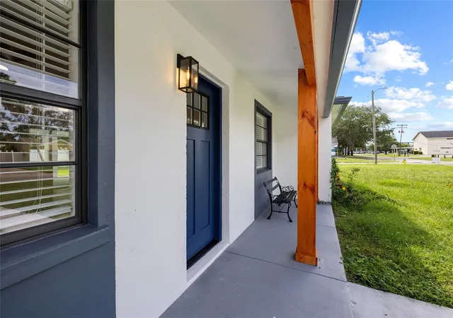 Photo 4 of Single family home for sale at 4232 W Bay View Ave, Tampa, FL 33611 | MLS# TB8551883 | Listing updated on 2026-10-20