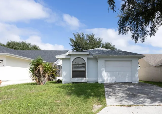 Photo 1 of Single family home for sale at 651 Lake Dexter Cir, Winter Haven, FL 33884 | MLS# P4939989 | Listing updated on 2026-10-02