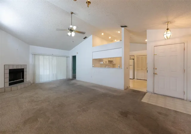 Photo 3 of Single family home for sale at 651 Lake Dexter Cir, Winter Haven, FL 33884 | MLS# P4939989 | Listing updated on 2026-10-02