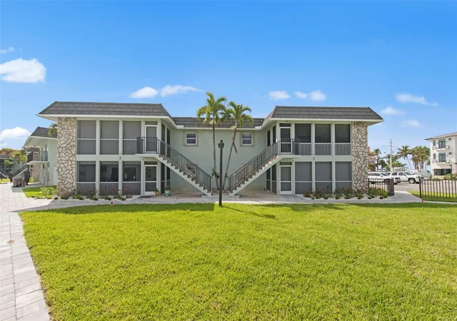 Listing Photo 5 - Condo for sale in building located at 3045 Estero Blvd, Fort Myers Beach, FL 33931 - Unit #7D