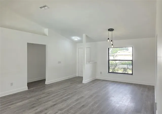 Photo 1 of Single family home for sale at 516 Rapid Fls Dr, Brandon, FL 33511 | MLS# TB8551891 | Listing updated on 2026-10-07