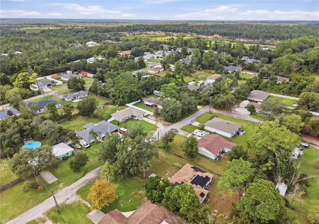 Photo 2 of Single family home for sale at 231 Chestnut Ave, Orange City, FL 32763 | MLS# V4951482 | Listing updated on 2026-09-26