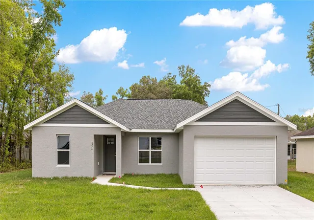 Photo 1 of Single family home for sale at 13 Fisher Run Ter, Ocklawaha, FL 32179 | MLS# OM732847 | Listing updated on 2026-09-25
