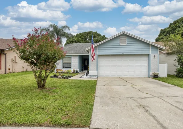 Photo 1 of Single family home for sale at 1131 Covington St, Oviedo, FL 32765 | MLS# O6444558 | Listing updated on 2026-09-28