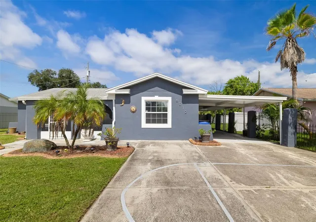 Photo 4 of Single family home for sale at 6012 Francis Dr, Apollo Beach, FL 33572 | MLS# A4707308 | Listing updated on 2026-09-30