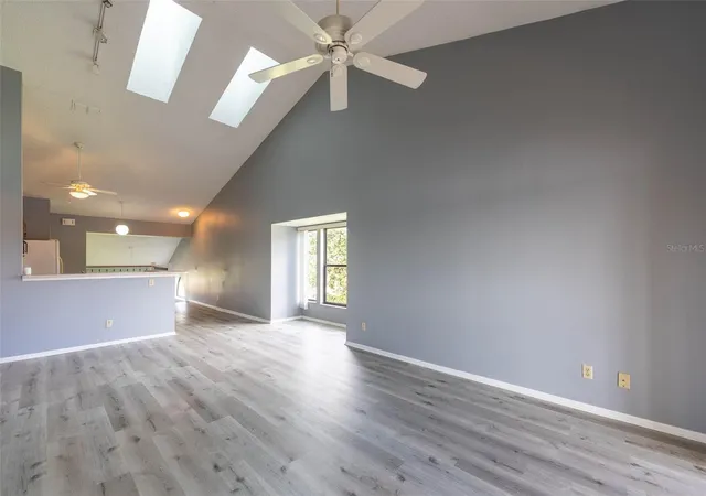 Listing Photo 5 - Condo for sale in building located at 1905 Gdn Lake Dr, WINTER HAVEN, FL 33884