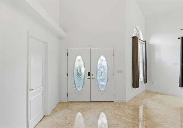 Photo 3 of Single family home for sale at 2429 Whippoorwill Cir, Sarasota, FL 34231 | MLS# A4707309 | Listing updated on 2026-10-03