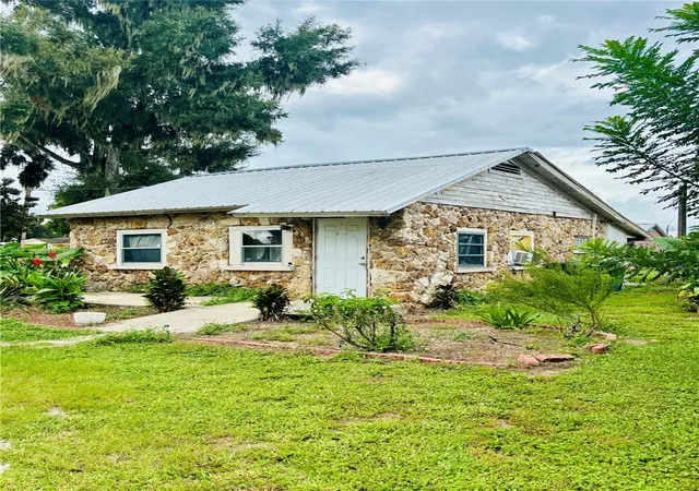 Photo 1 of Multi family home for sale at 525 W Summerlin St, Bartow, FL 33830 | MLS# L4965321 | Listing updated on 2026-10-06