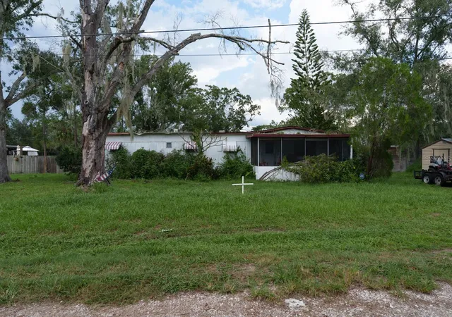 Photo 1 of Sale Pending at 1005 Grandaddy, Lutz, FL 33548 | MLS# O6444562 | Listing updated on 2026-10-01