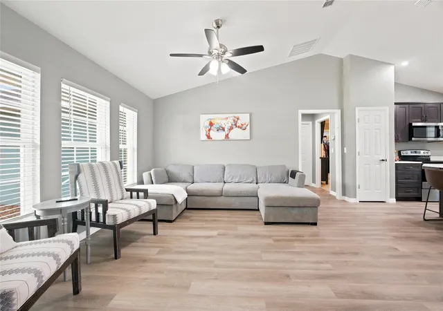Photo 3 of Single family home for sale at 15093 SE 93rd Court, Summerfield, FL 34491 | MLS# OM732848 | Listing updated on 2026-09-25