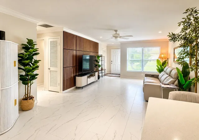 Photo 3 of House for sale at 2979 Captiva Gdns Dr #22, Sarasota, FL 34231 | MLS# N6145909 | Listing updated on 2026-09-26