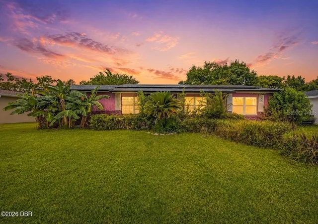 Photo 1 of Single family home for sale at 294 Eddie Ave, Daytona Beach, FL 32117 | MLS# V4951485 | Listing updated on 2026-10-06