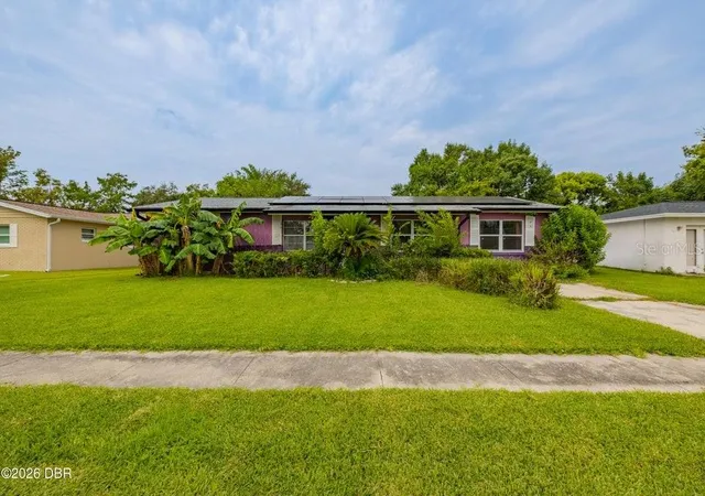 Photo 2 of Single family home for sale at 294 Eddie Ave, Daytona Beach, FL 32117 | MLS# V4951485 | Listing updated on 2026-10-06